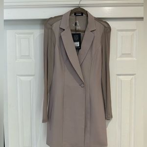 NWT | Misguided blazer/tuxedo dress with sheer back detail